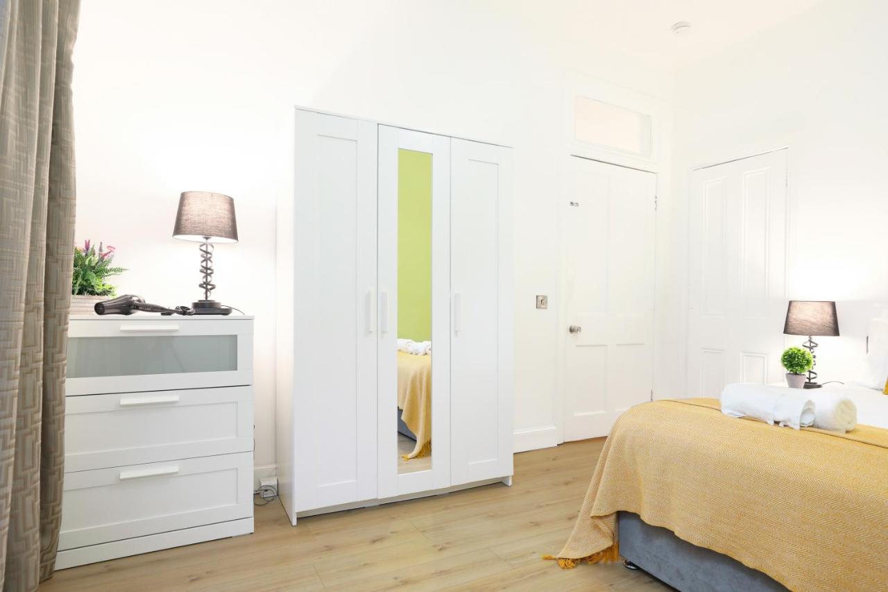 Stunning modern 3 bedroom apartment Edinburg Exteriör bild