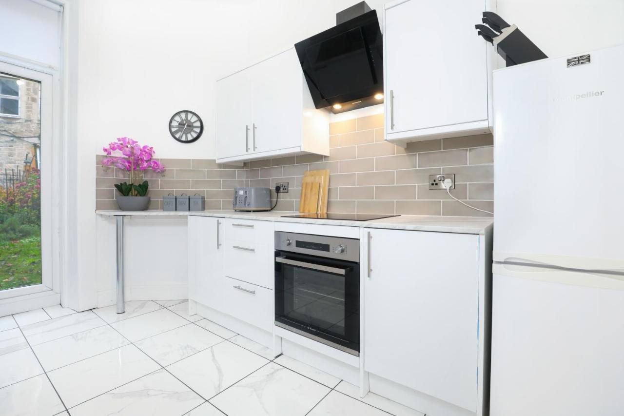Stunning modern 3 bedroom apartment Edinburg Exteriör bild