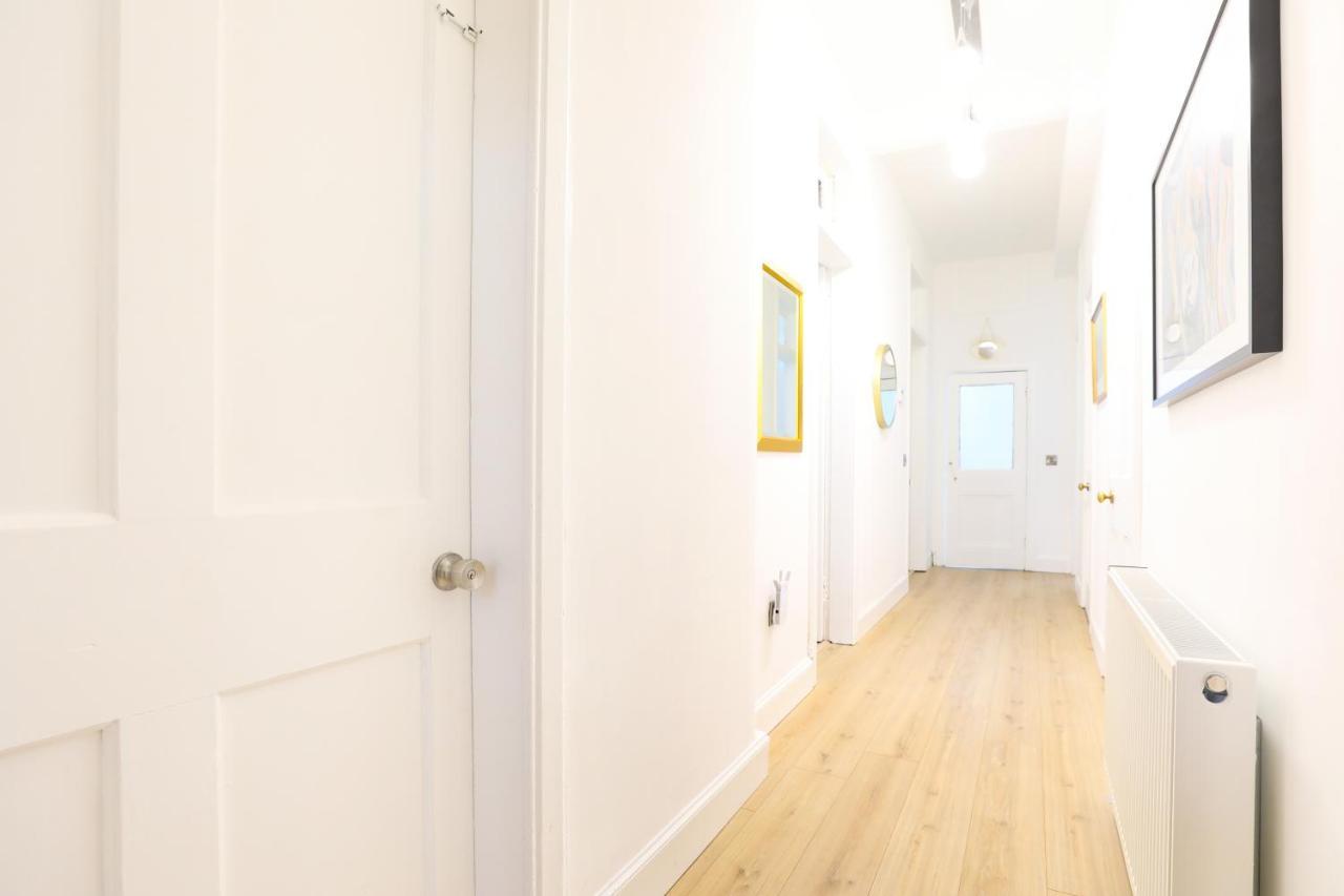 Stunning modern 3 bedroom apartment Edinburg Exteriör bild