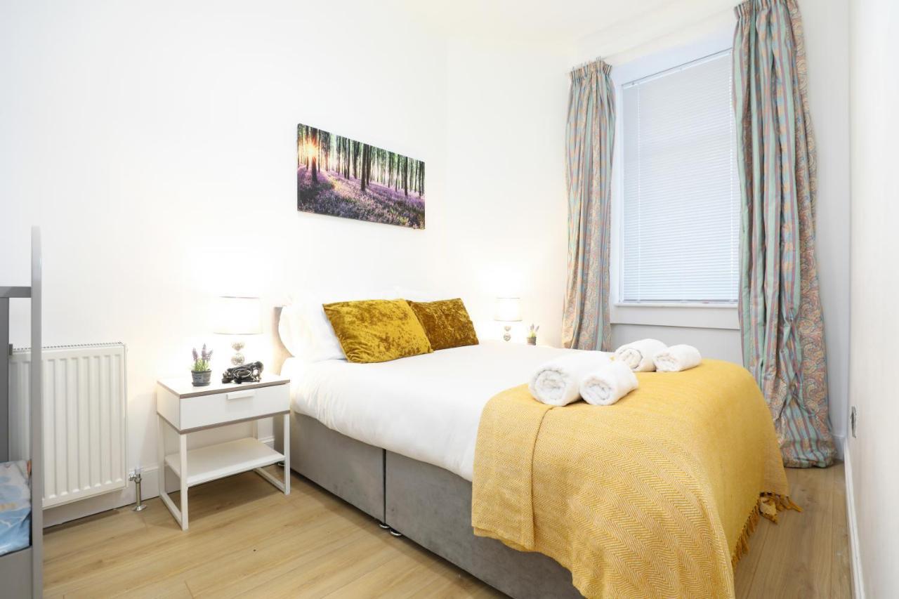 Stunning modern 3 bedroom apartment Edinburg Exteriör bild
