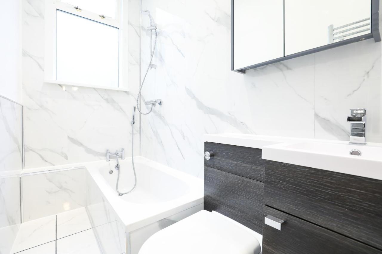 Stunning modern 3 bedroom apartment Edinburg Exteriör bild