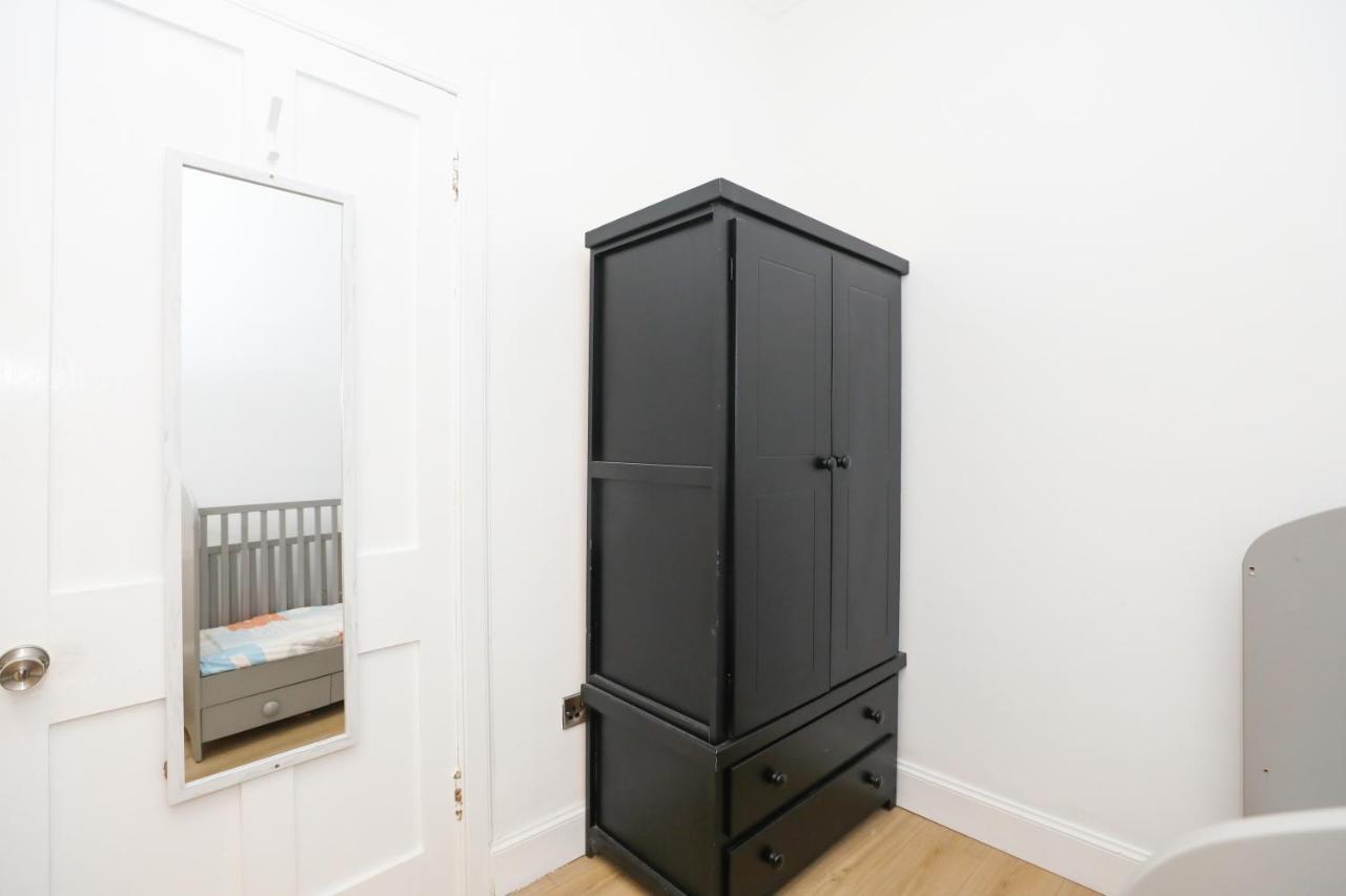 Stunning modern 3 bedroom apartment Edinburg Exteriör bild